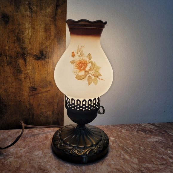 Vintage Hurricane Table Lamp - Picture 1 of 7